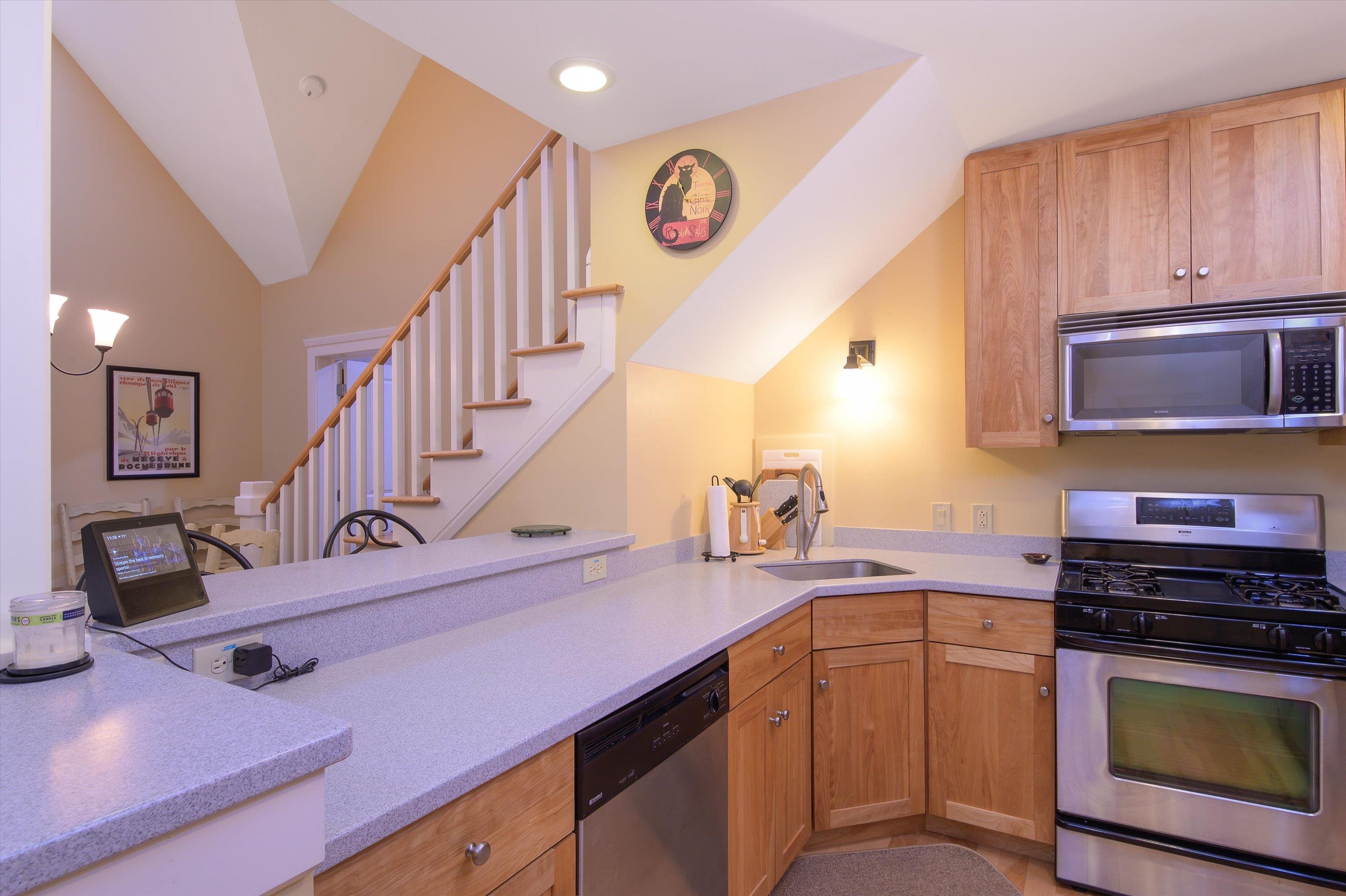 44 Freeman Road, Unit B2 Cavendish, VT 05153 - Photo 7 of 46