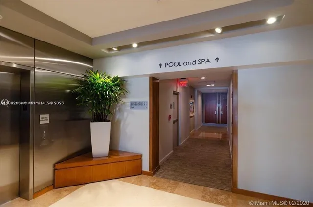 $2,950 | 2889 McFarlane Road, Unit 909, Miami, FL 33133