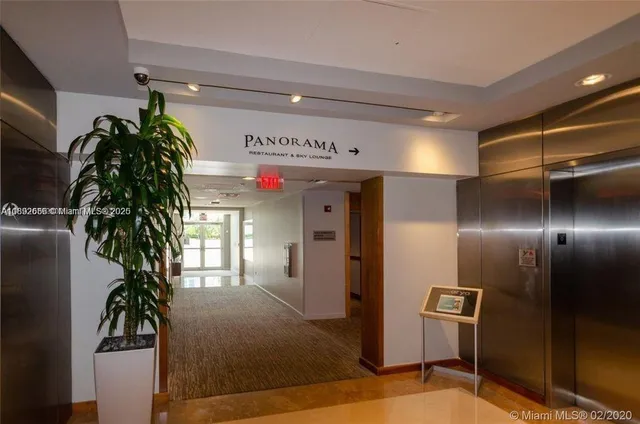 $2,950 | 2889 McFarlane Road, Unit 909, Miami, FL 33133