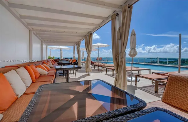 $2,950 | 2889 McFarlane Road, Unit 909, Miami, FL 33133