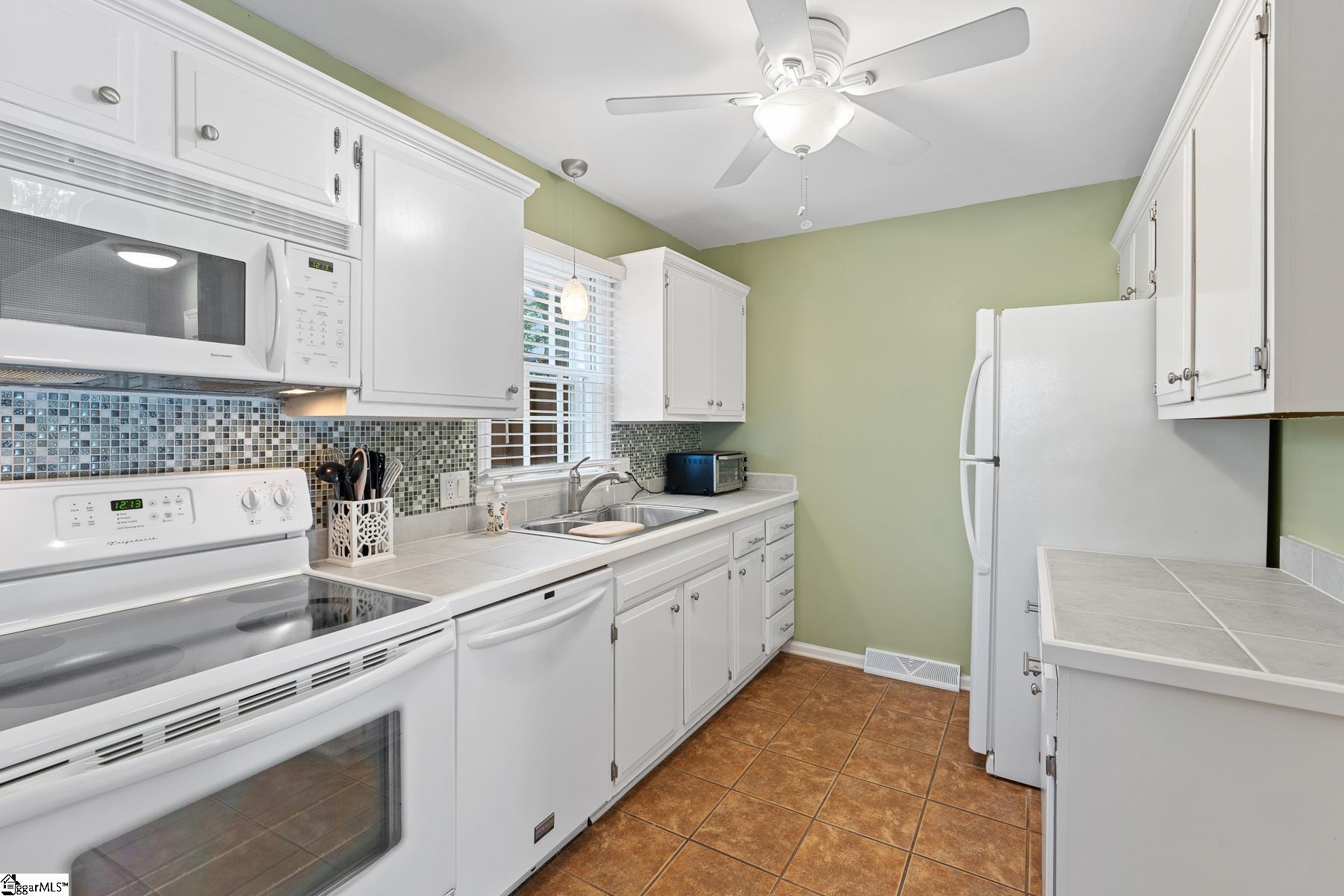 815 Edwards Road, Unit 44 Greenville, SC 29615 - Photo 8 of 32 Gallery Image 8