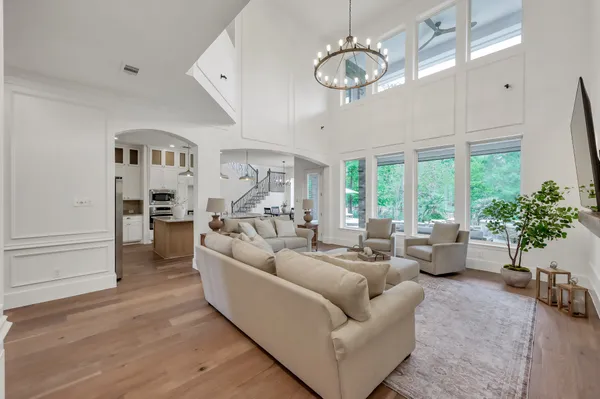 $5,800 | 11 Clare Point Drive, The Woodlands, TX 77354