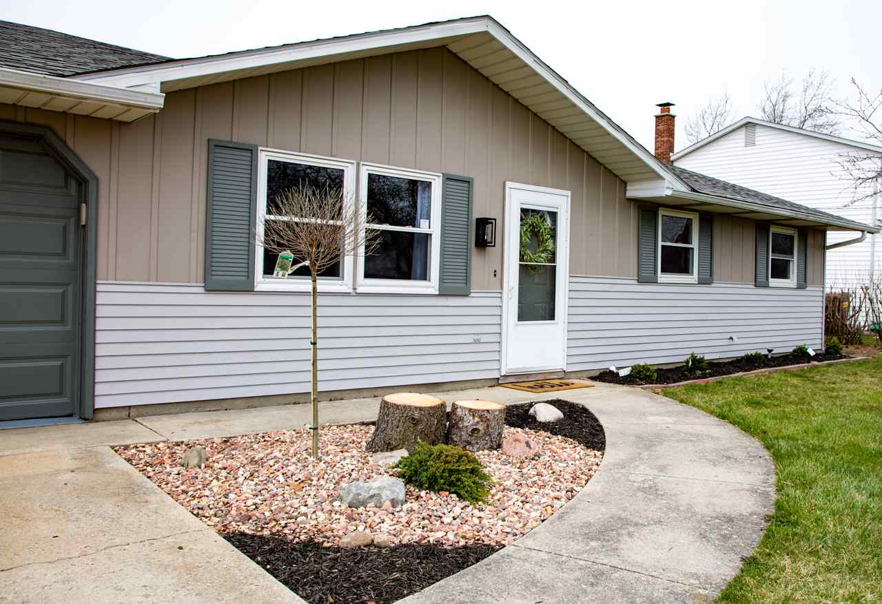 4013 Becker Road Woodburn, IN 46797 - Photo 3 of 33 Gallery Image 3
