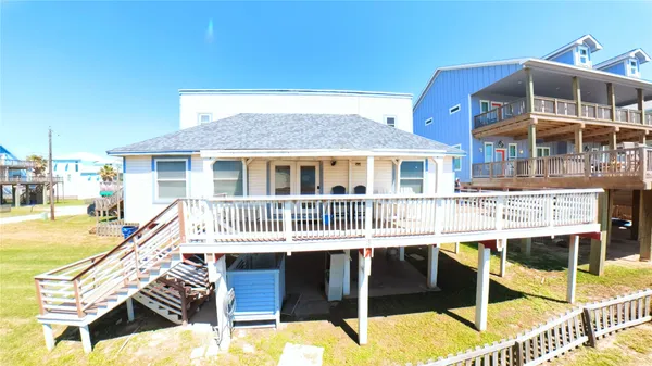 $610,000 | 114 Sand Dune Court, Surfside Beach, TX 77541