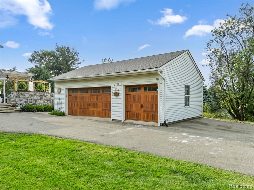 7739 Clyde Road Fenton, MI 48430 - Photo 86 of 94 Gallery Image 86
