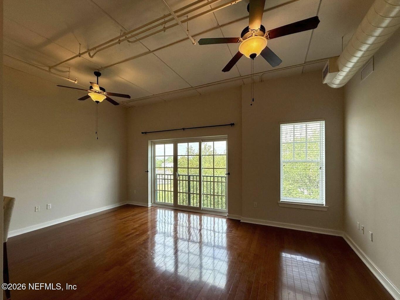 1661 Riverside Avenue, Unit 415 Jacksonville, FL 32204 - Photo 2 of 17 Living