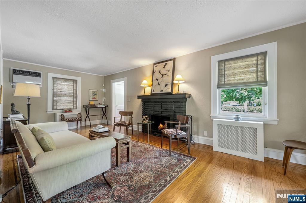 644 Linwood Avenue Ridgewood, NJ 07450 - Photo 5 of 42