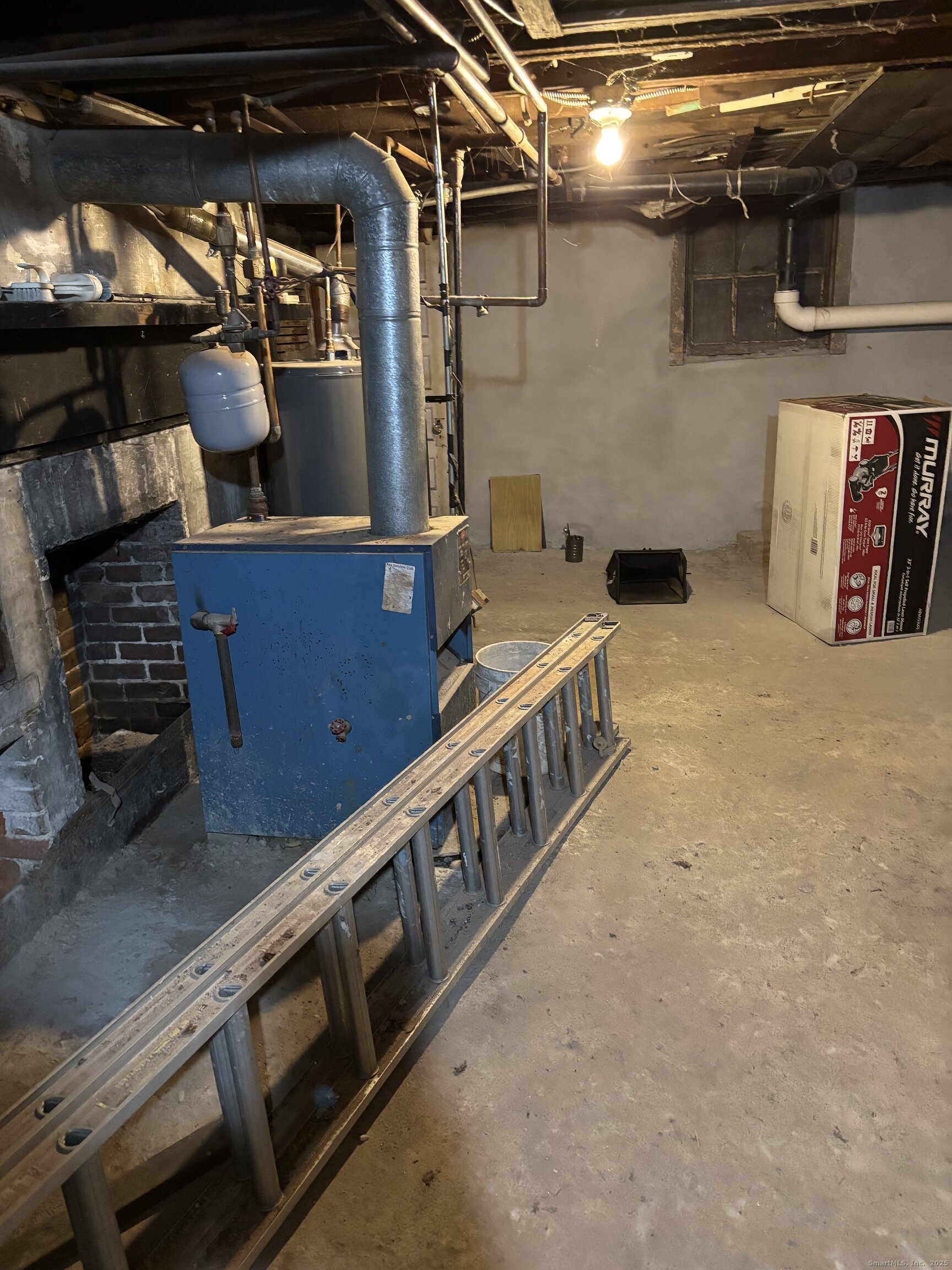 509 Pembroke Street Bridgeport, CT 06608 - Photo 21 of 25 a view of an empty room