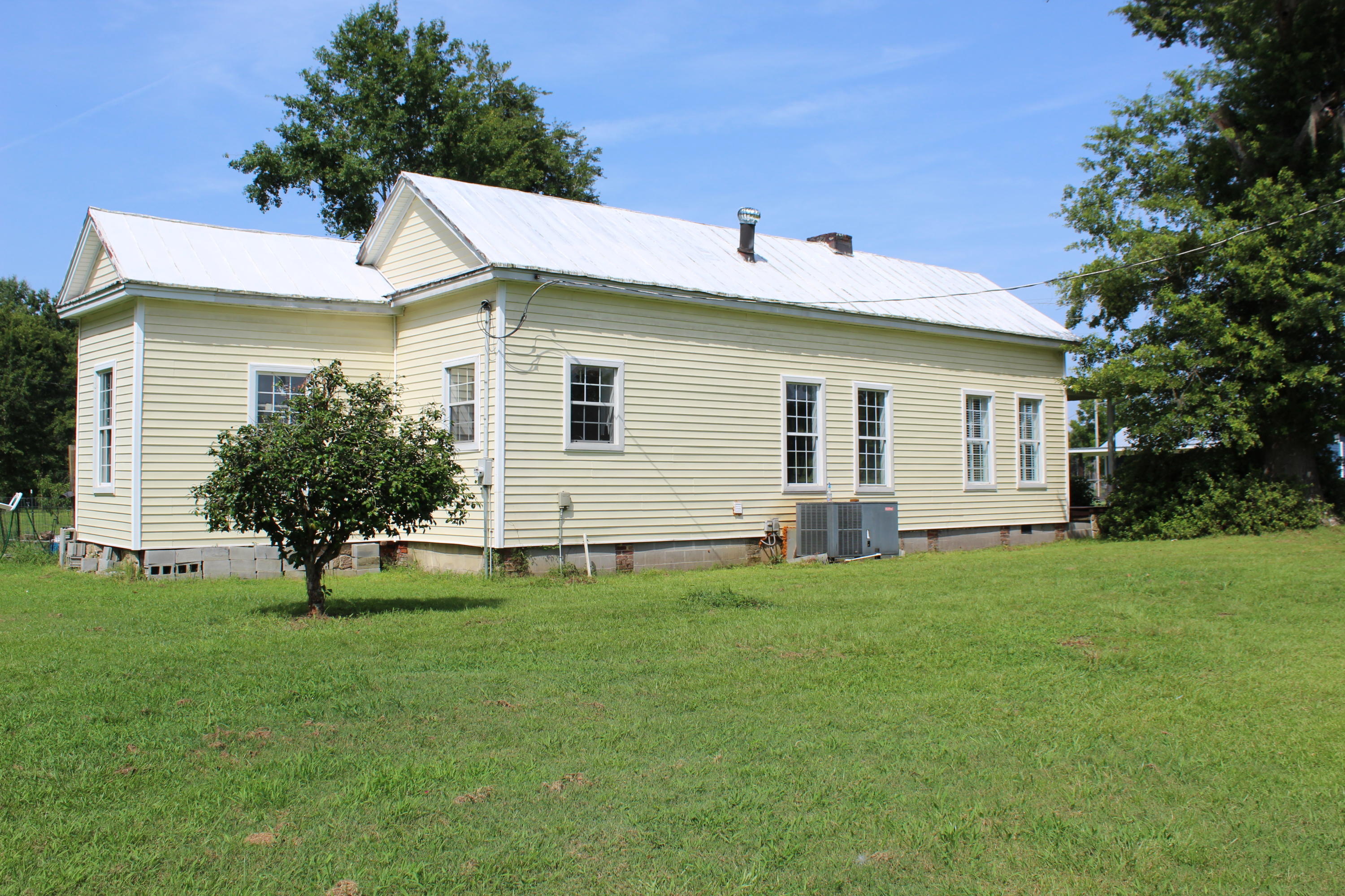 339 Lindsay Road Round O, SC 29474 - Photo 4 of 19 IMG_1023