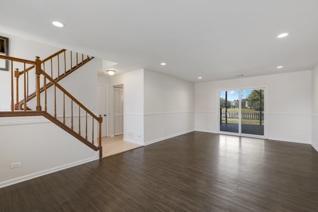 612 Rockhurst Road Bolingbrook, IL 60440 - Photo 19 of 33