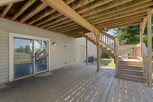 612 Rockhurst Road Bolingbrook, IL 60440 - Photo 25 of 33