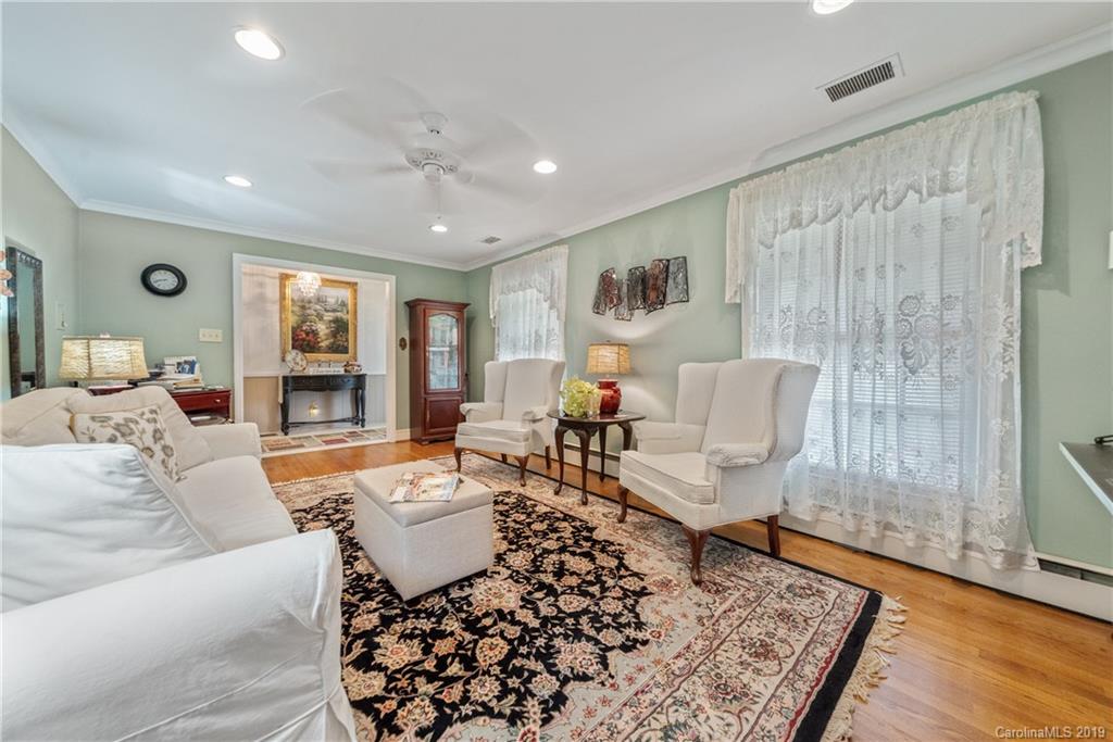 616 Gum Branch Road Charlotte, NC 28214 - Photo 8 of 37 Gallery Image 8