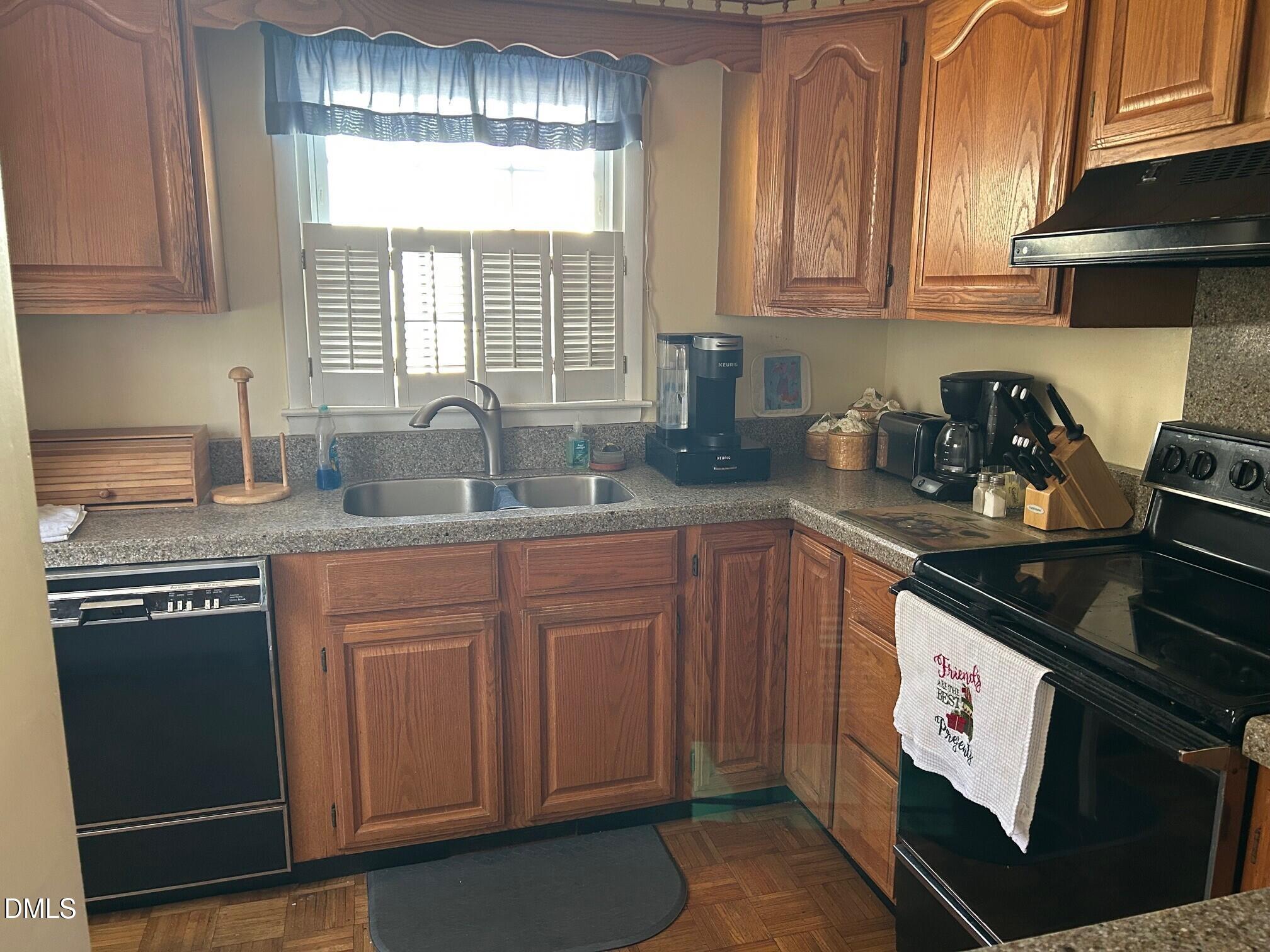 4701 Radcliff Road Raleigh, NC 27609 - Photo 3 of 4 Kitchen - 4701 Radcliff