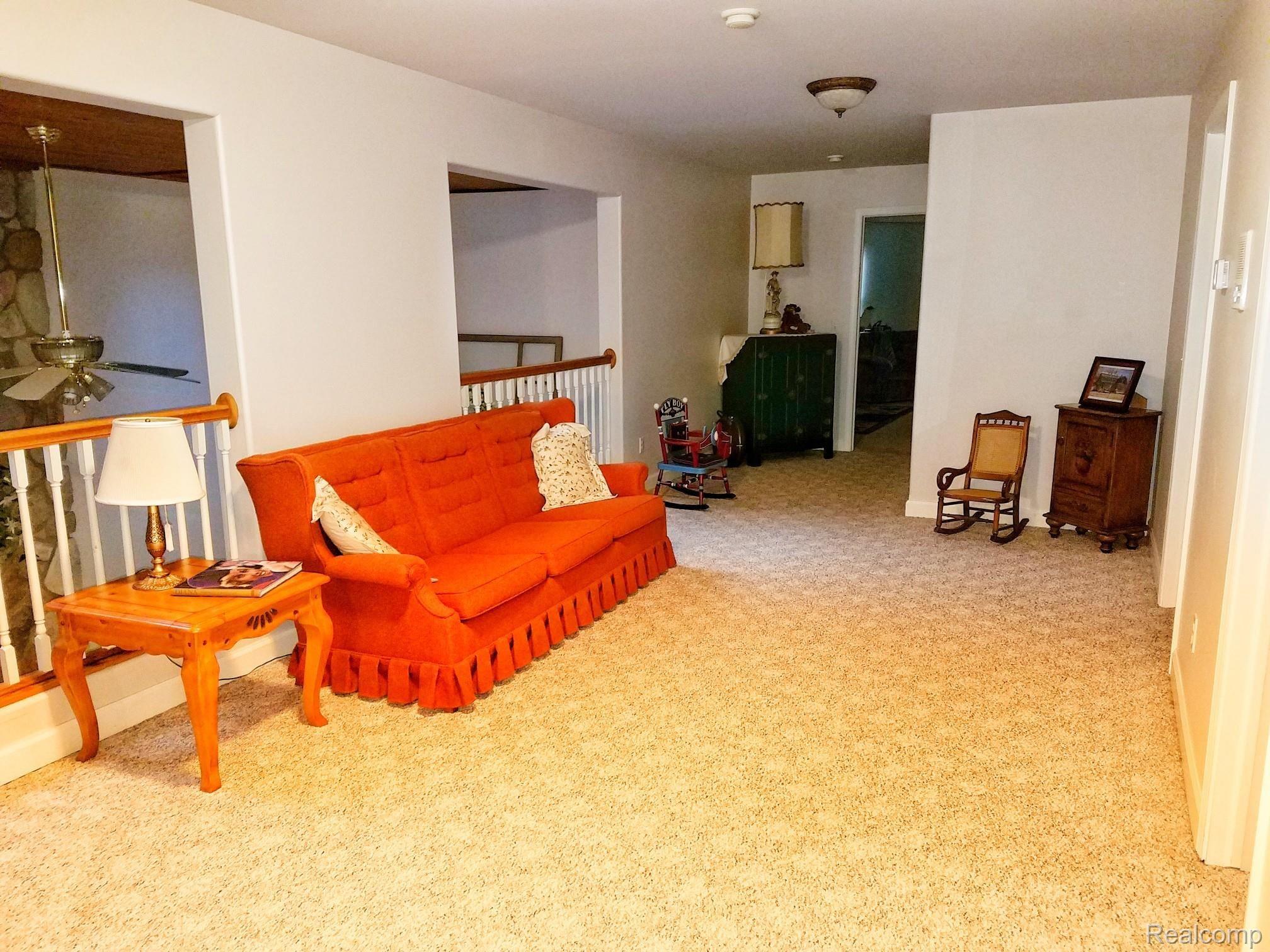 2279 Sundance Ridge Howell, MI 48843 - Photo 20 of 41 2nd floor gathering area.