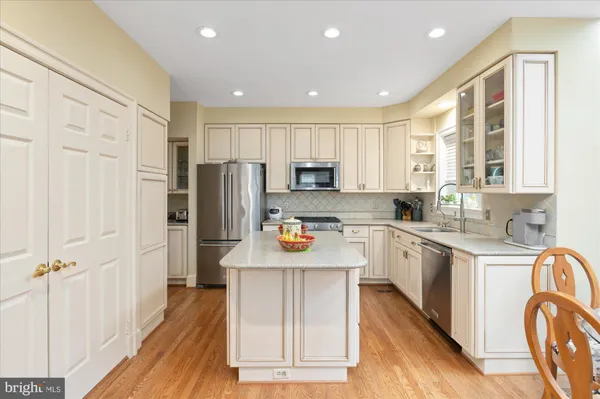 $1,279,900 | 8001 Quarry Ridge Way, Bethesda, MD 20817