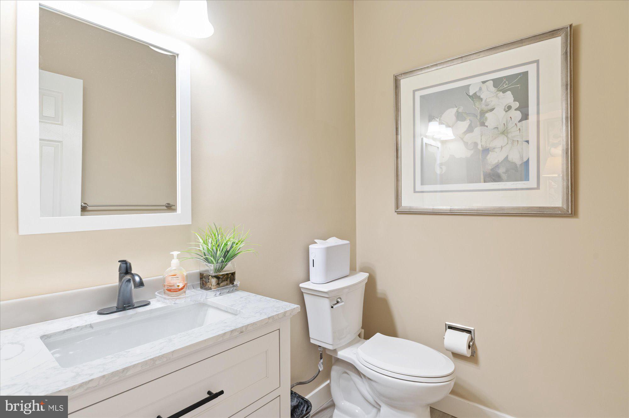 8001 Quarry Ridge Way Bethesda, MD 20817 - Photo 36 of 55 2nd Bath - all Bdrms - EnSuite