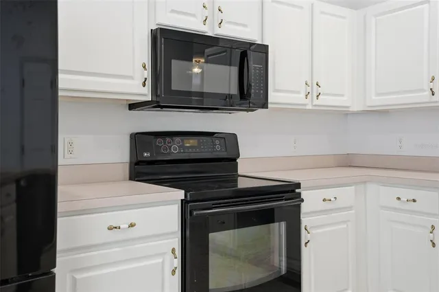 $299,900 | 16 Nephthytis Court, Homosassa, FL 34446