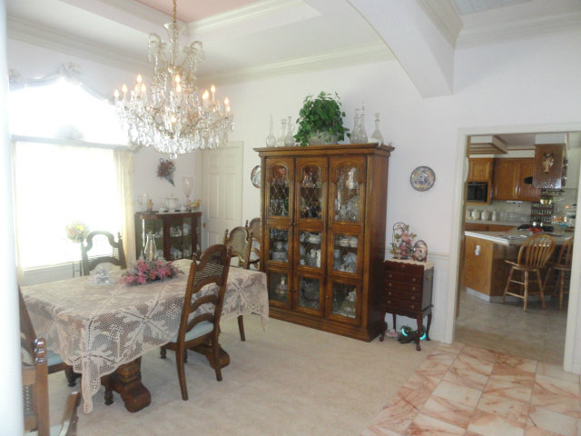 18390 Meadow Ridge Road Salinas, CA 93907 - Photo 4 of 23 Gallery Image 4