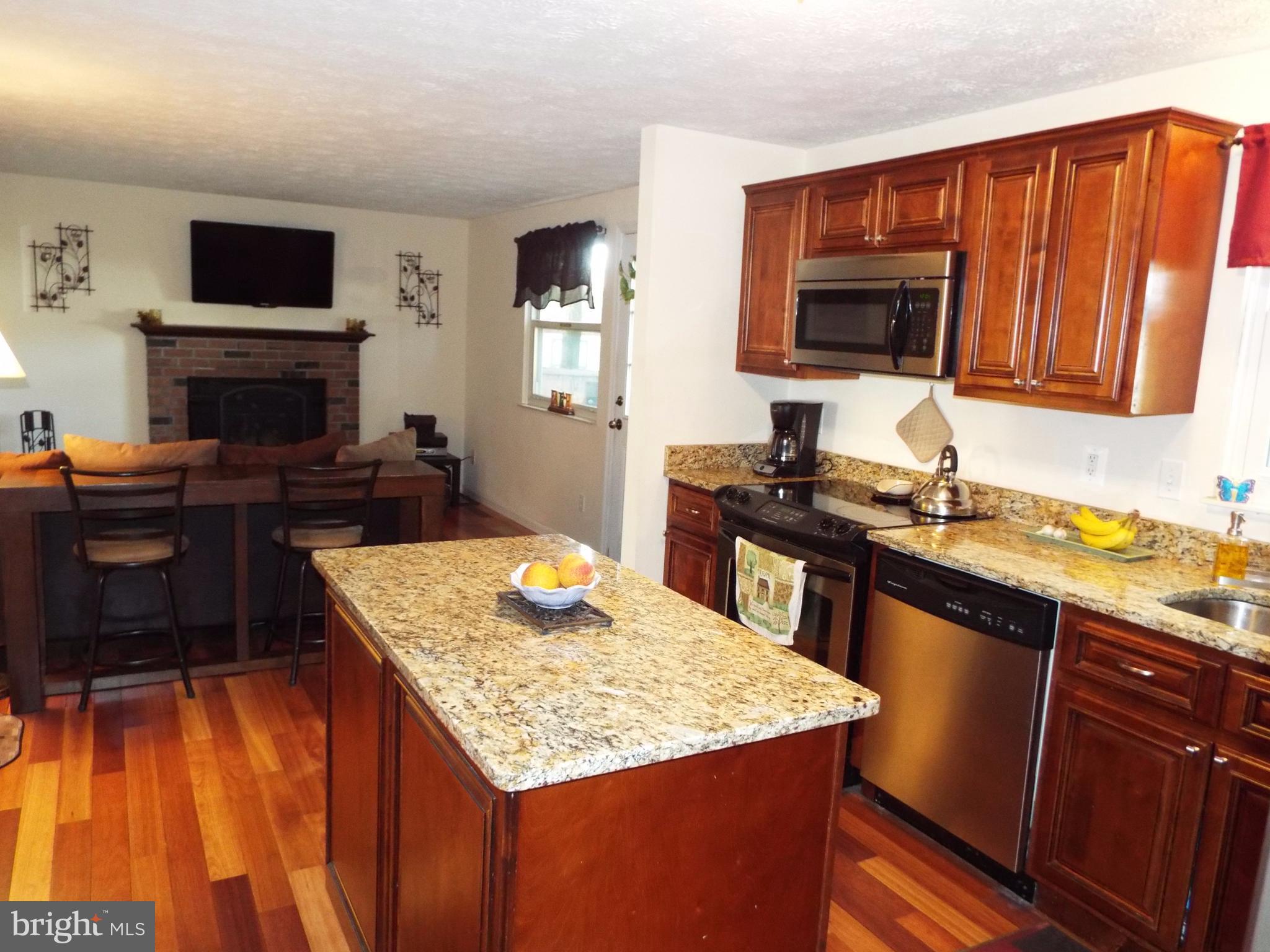 1505 Gollum Road Hanover, MD 21076 - Photo 4 of 30 Kitchen with Granite Countertops