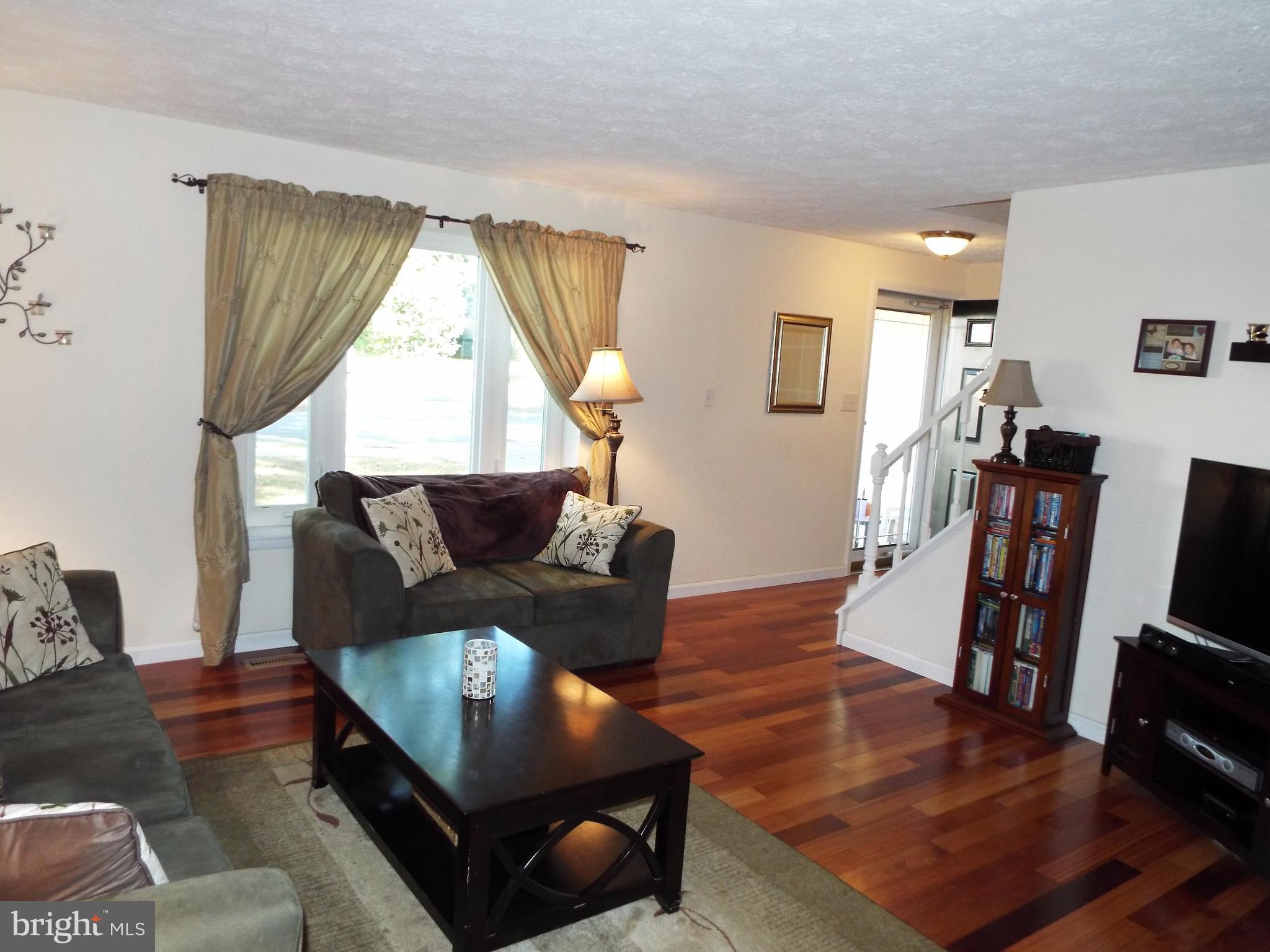 1505 Gollum Road Hanover, MD 21076 - Photo 8 of 30 Living Room