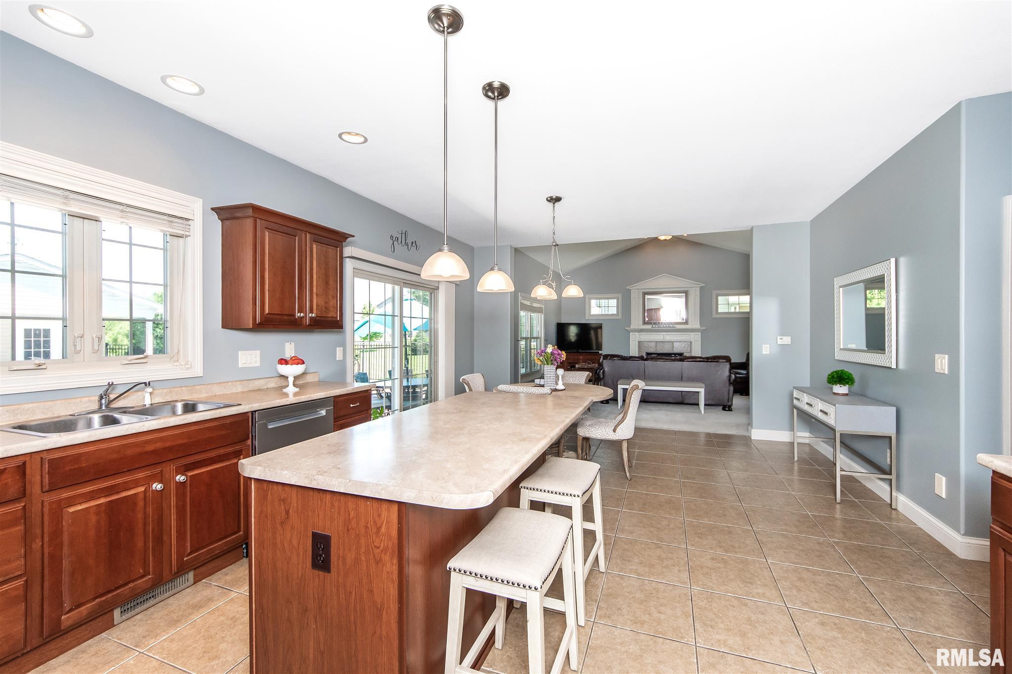 1759 Kingsbury Road Washington, IL 61571 - Photo 18 of 50 Gallery Image 18