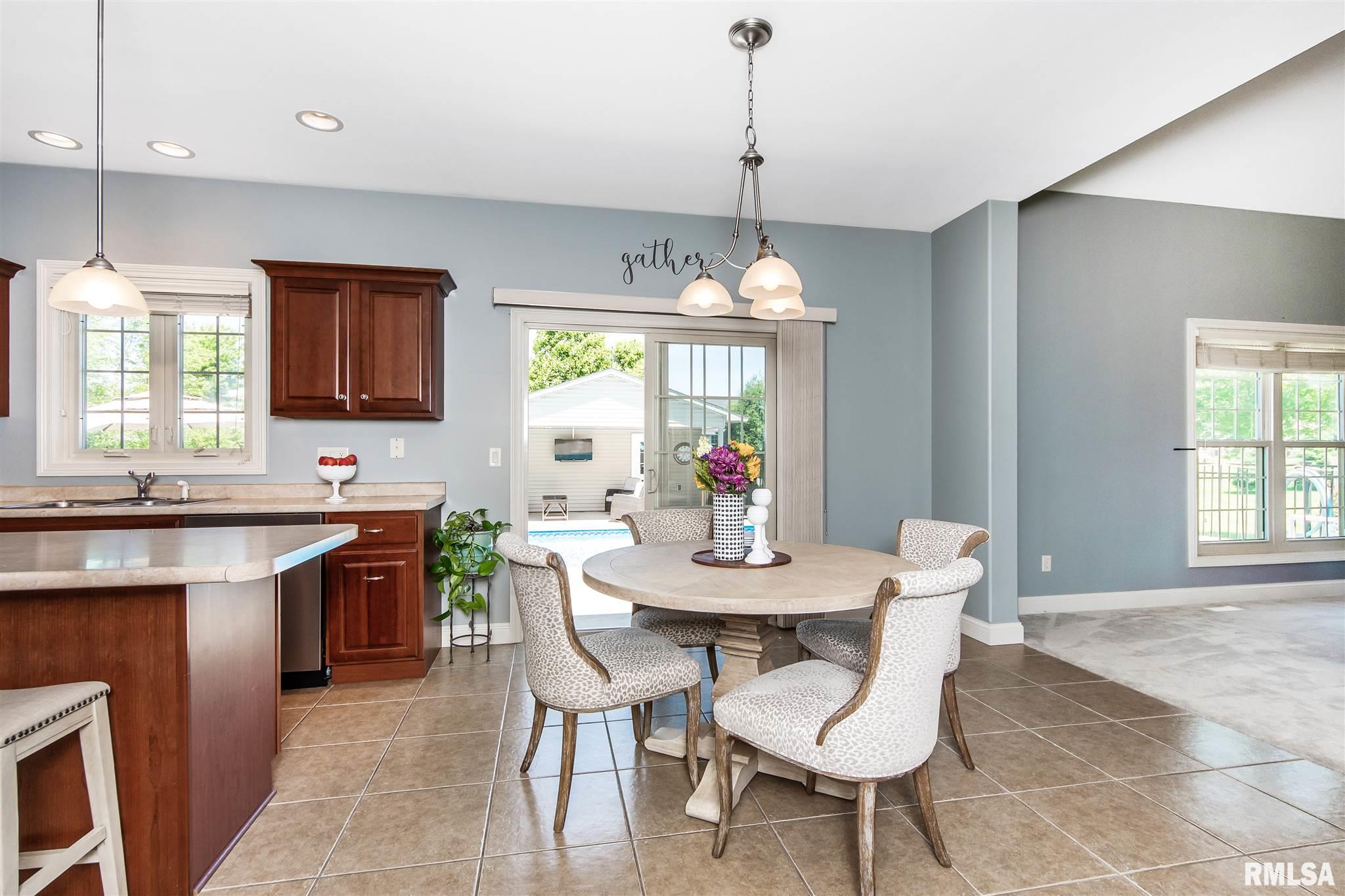 1759 Kingsbury Road Washington, IL 61571 - Photo 21 of 50 Gallery Image 21
