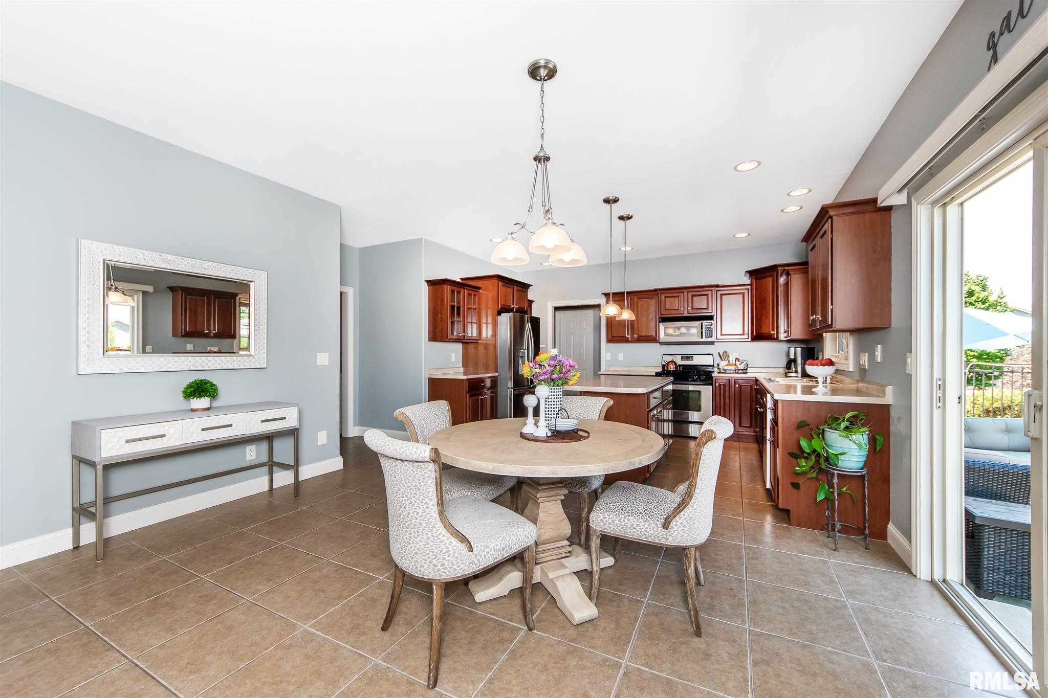 1759 Kingsbury Road Washington, IL 61571 - Photo 24 of 50 Gallery Image 24