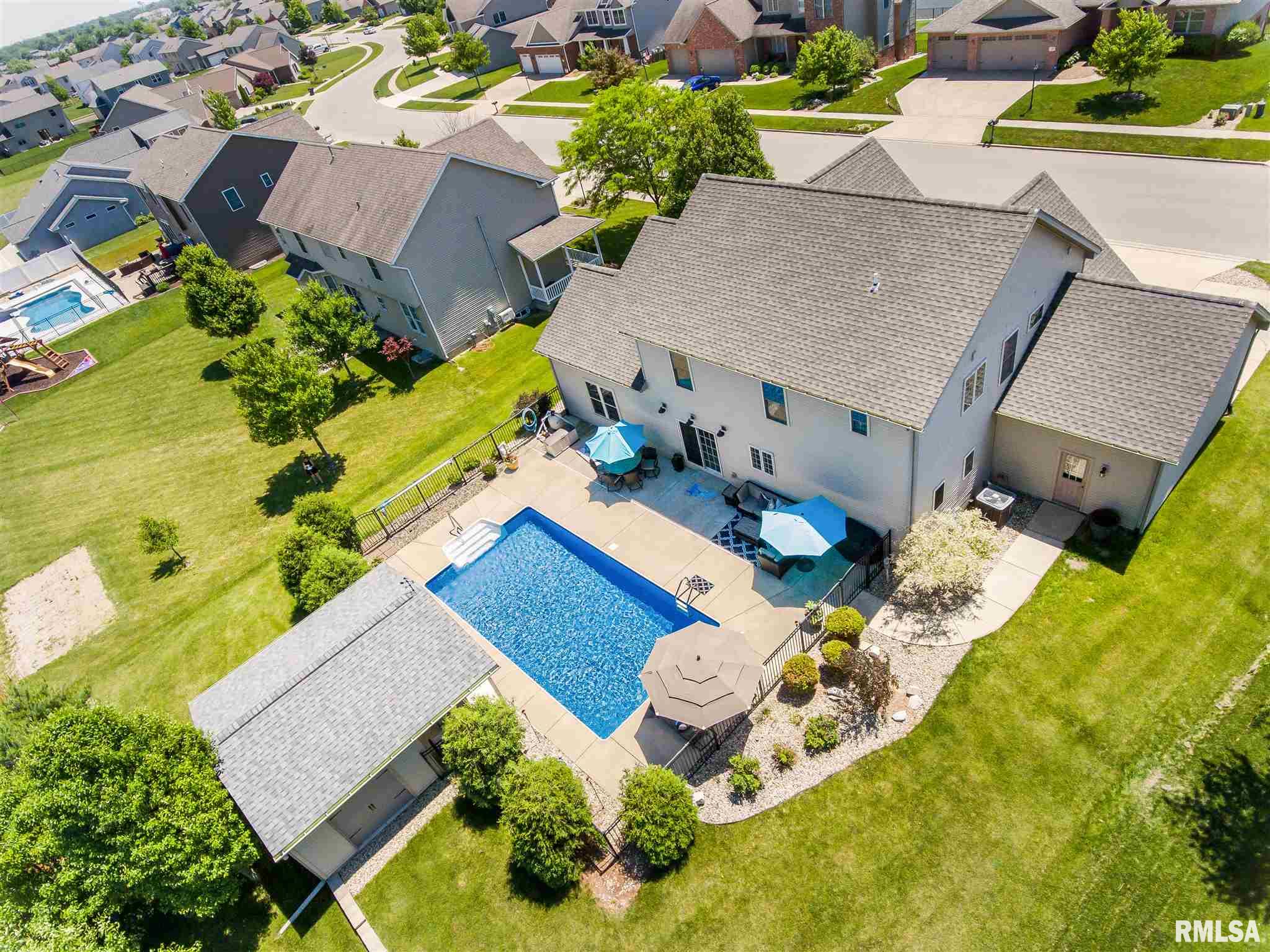 1759 Kingsbury Road Washington, IL 61571 - Photo 3 of 50 Gallery Image 3