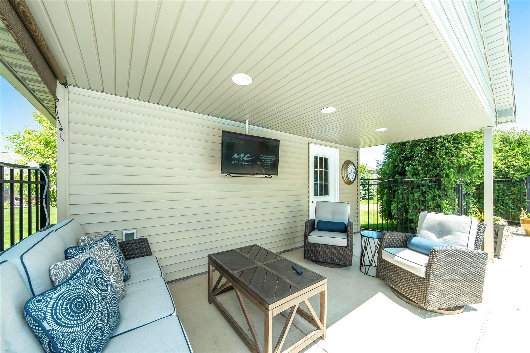 1759 Kingsbury Road Washington, IL 61571 - Photo 7 of 50 Gallery Image 7
