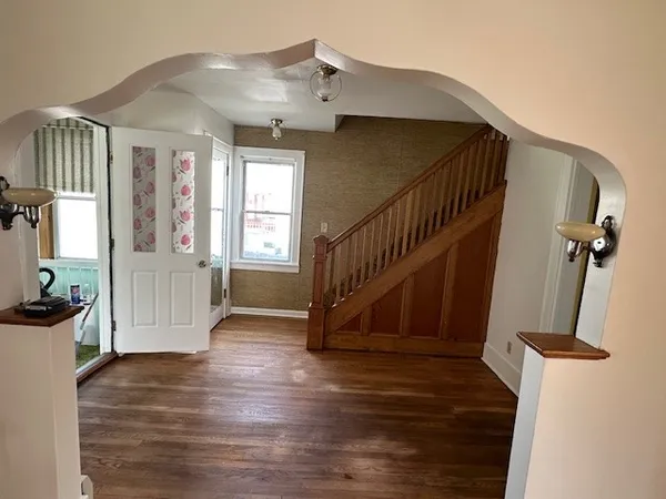 $2,200 | 9 South Seward Avenue, Endicott, NY 13760