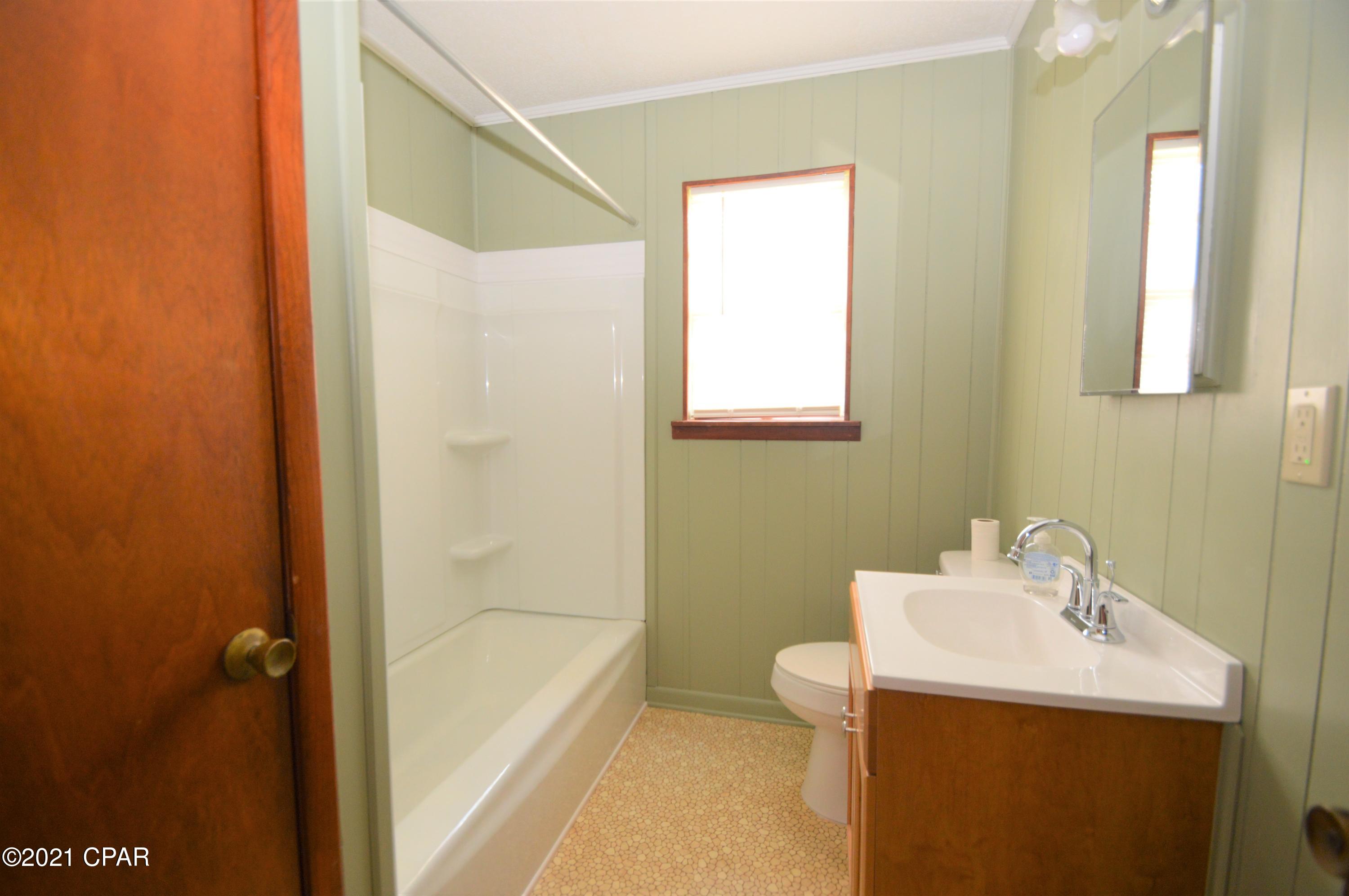 24941 Bates Road Altha, FL 32421 - Photo 8 of 19 Gallery Image 8