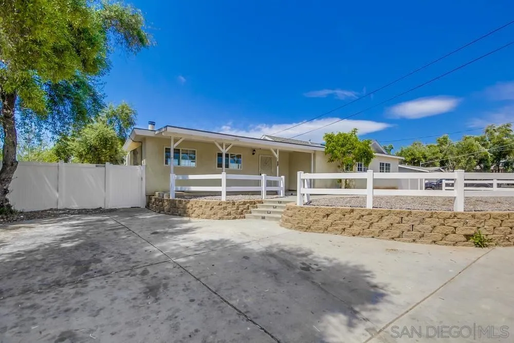 12224 Lemon Crest Drive Lakeside, CA 92040 - Photo 4 of 61