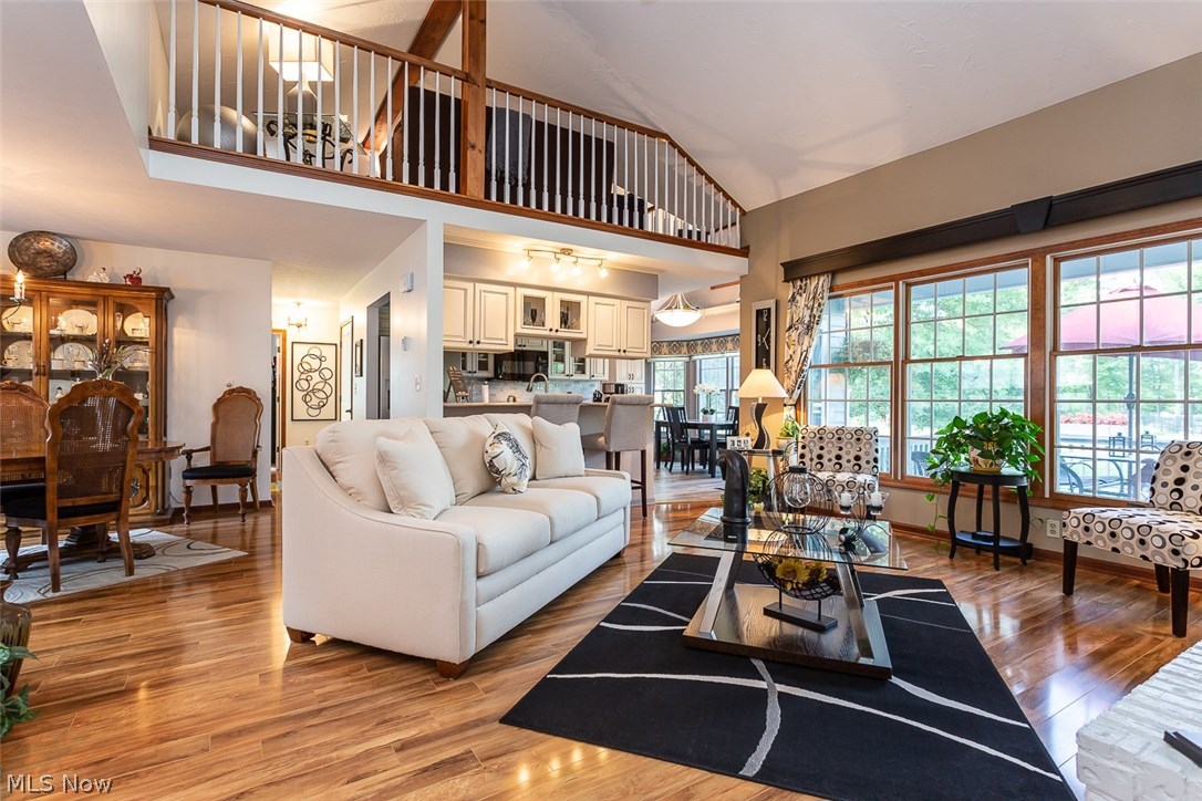 13092 Whitney Road Strongsville, OH 44136 - Photo 4 of 31 Gallery Image 4