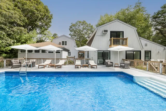 $65,000 | 2 Close Court, East Hampton, NY 11937