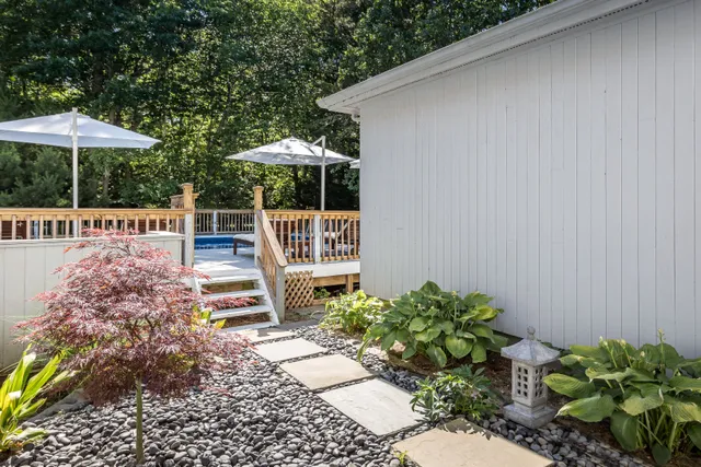 $65,000 | 2 Close Court, East Hampton, NY 11937