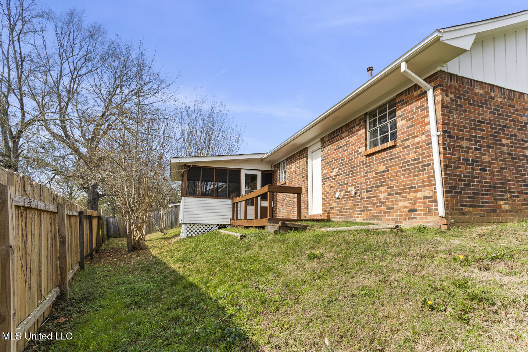 1522 Hawthorne Place Clinton, MS 39056 - Photo 20 of 21 1522 Hawthorne Pl-21