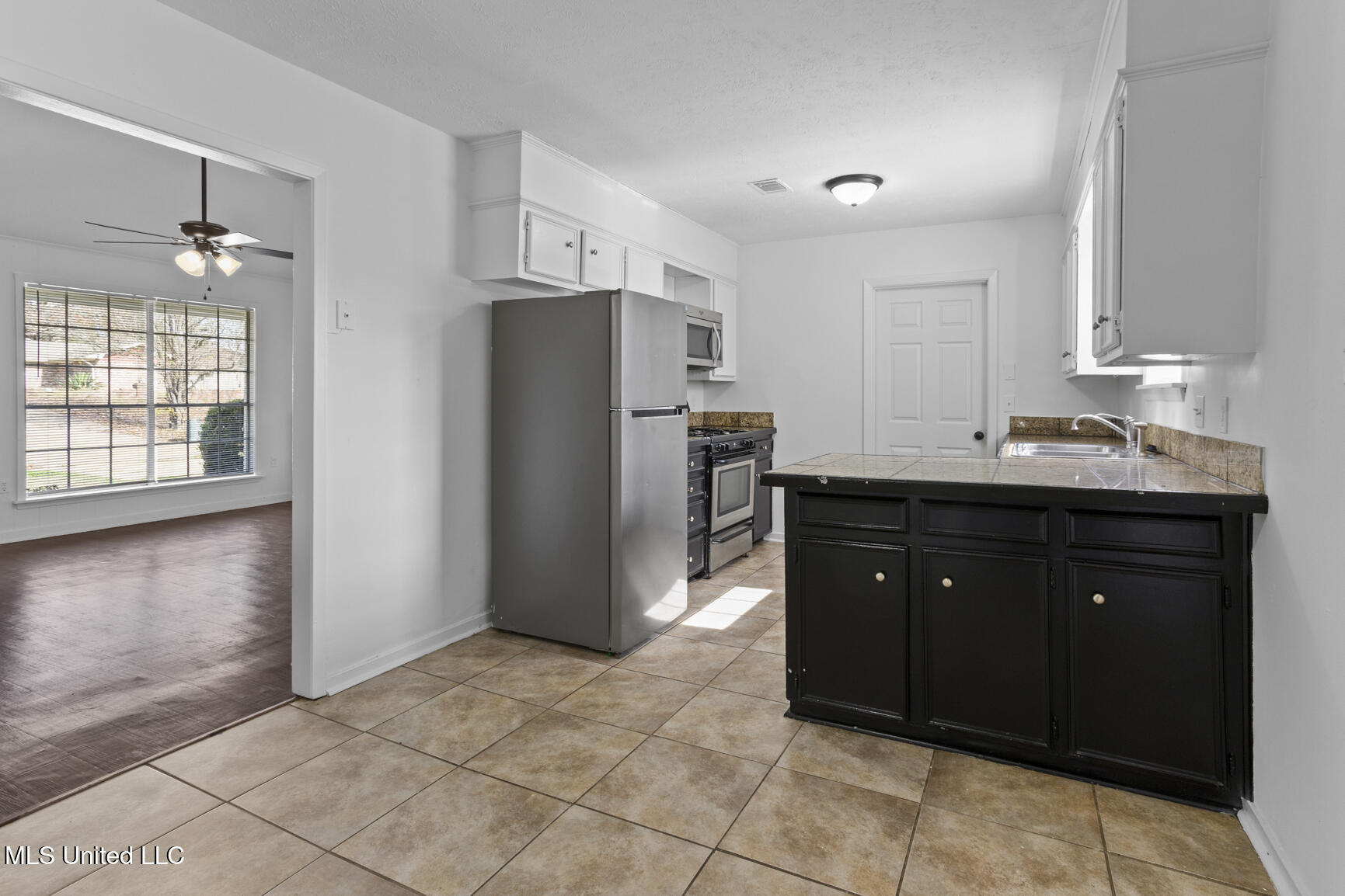 1522 Hawthorne Place Clinton, MS 39056 - Photo 7 of 21 1522 Hawthorne Pl-8