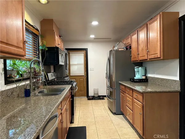 $399,000 | 867 B Lane, Big Bear City, CA 92314