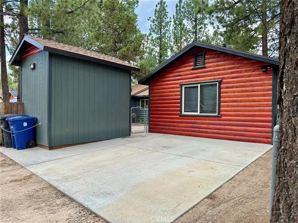$399,000 | 867 B Lane, Big Bear City, CA 92314