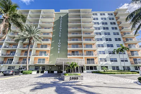 $2,250 | 2900 Northeast 30th Street, Unit 4I, Fort Lauderdale, FL 33306