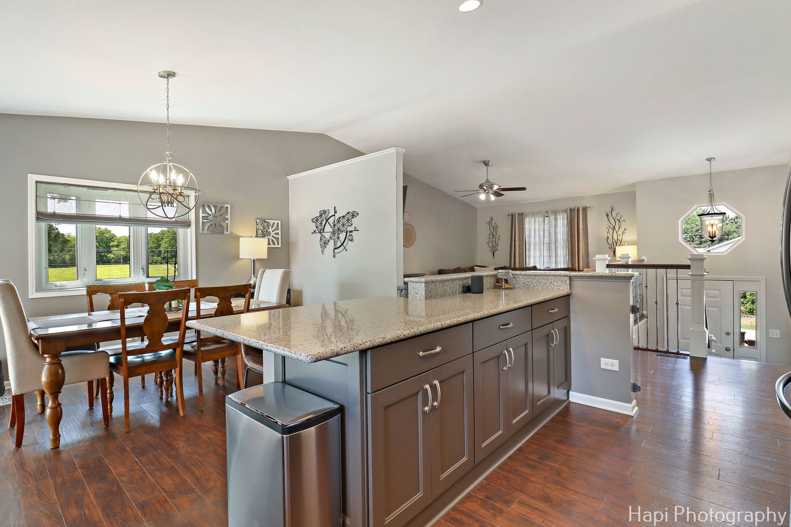 809 West Sheridan Road McHenry, IL 60051 - Photo 11 of 34 Gallery Image 11