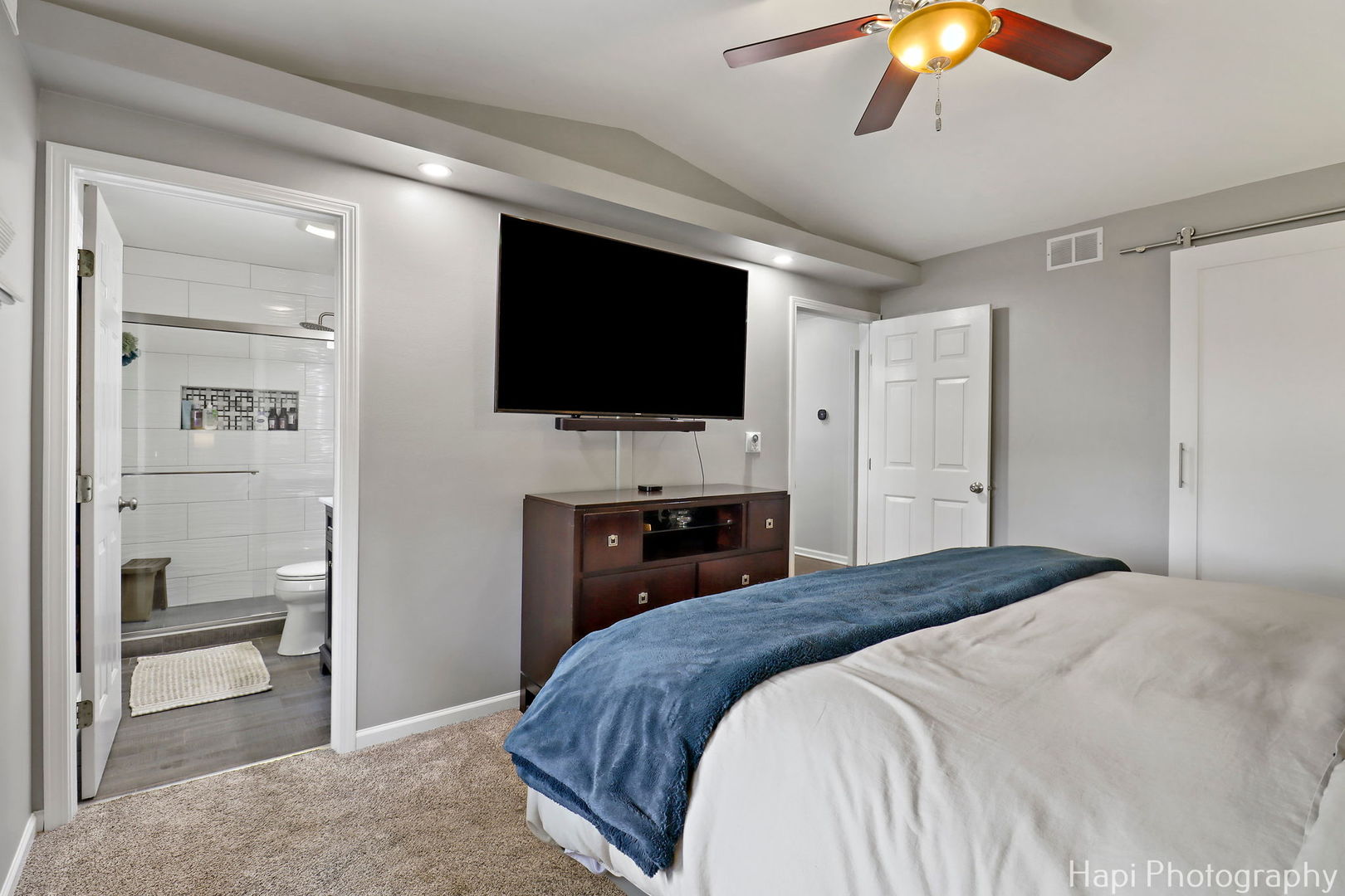 809 West Sheridan Road McHenry, IL 60051 - Photo 15 of 34 Gallery Image 15