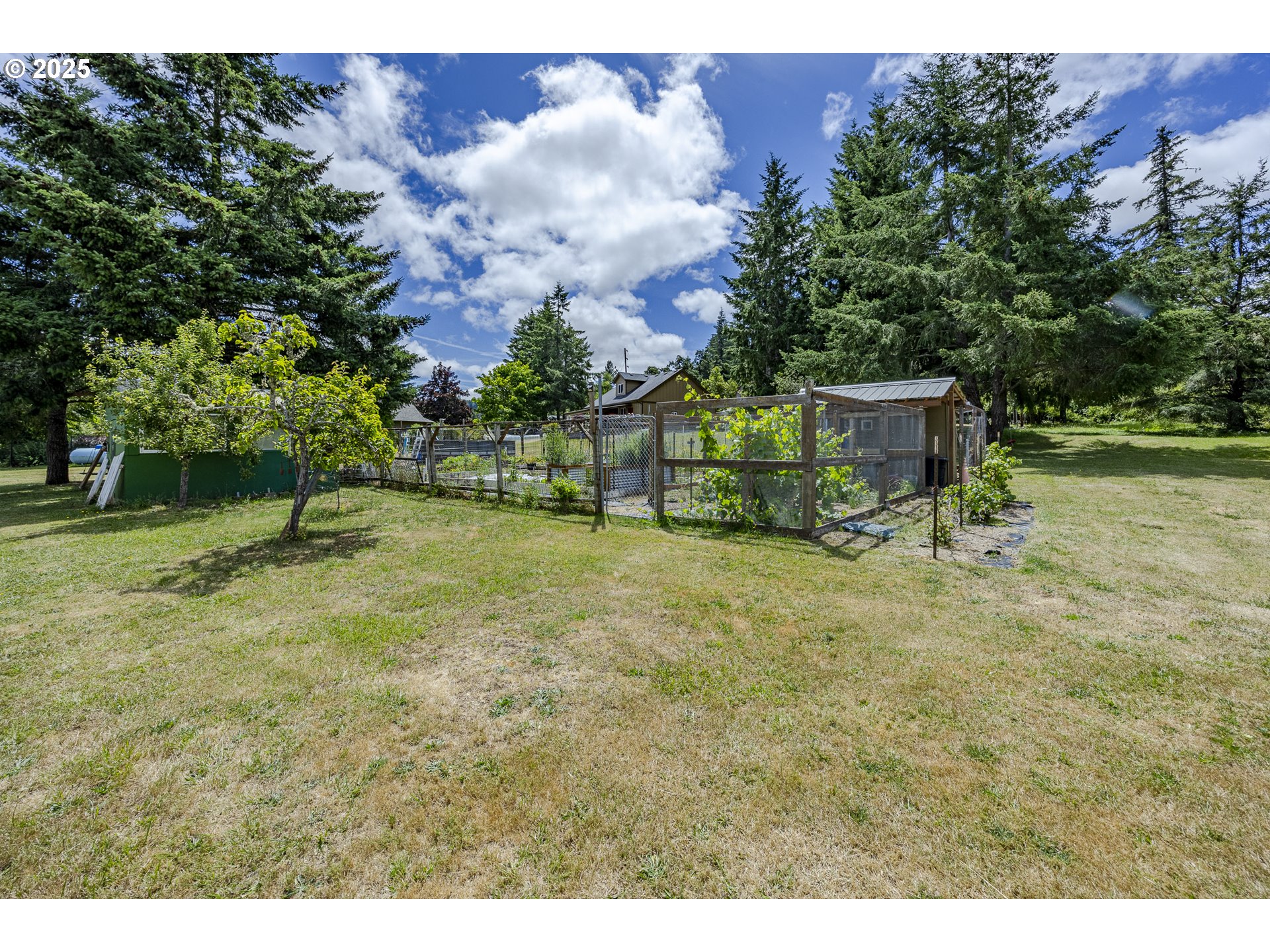 31097 Camas Swale Road Creswell, OR 97426 - Photo 35 of 48 Gallery Image 35