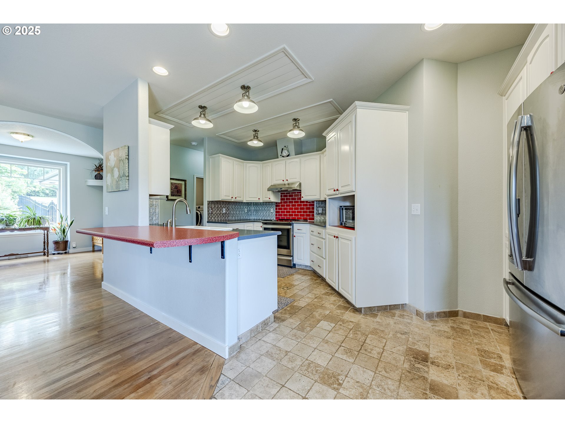 31097 Camas Swale Road Creswell, OR 97426 - Photo 8 of 48 Gallery Image 8