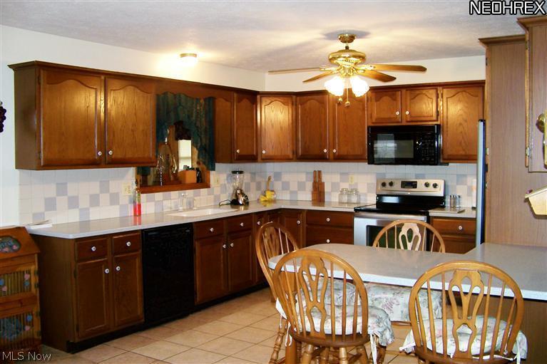 440 West Comet Road Clinton, OH 44216 - Photo 7 of 25