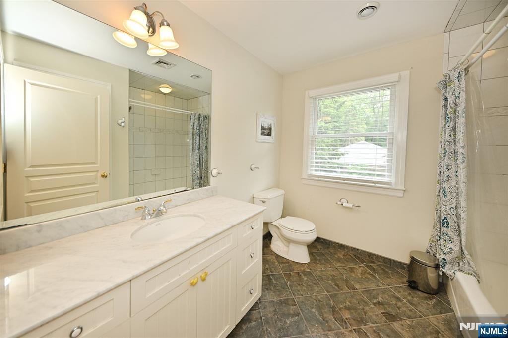 8 Myrtle Street Montvale, NJ 07645 - Photo 27 of 38