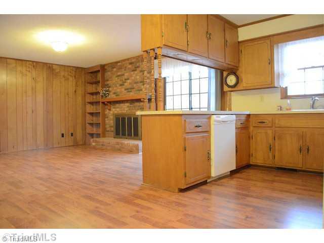 1679 Slate Road King, NC 27021 - Photo 4 of 16 Den/Family/Great Room.