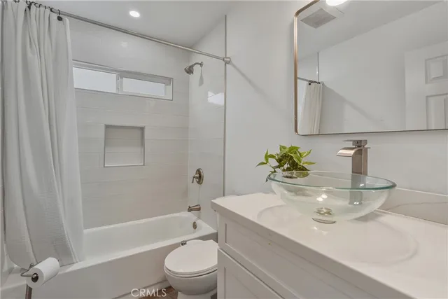 $1,349,000 | 15631 Plymouth Lane, Huntington Beach, CA 92647