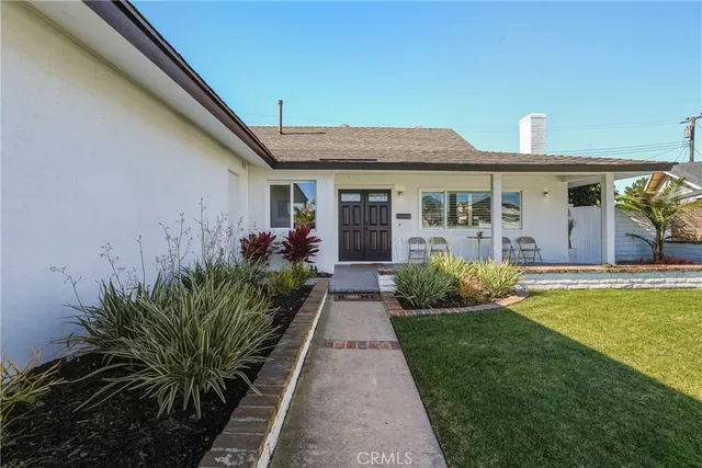 $1,349,000 | 15631 Plymouth Lane, Huntington Beach, CA 92647