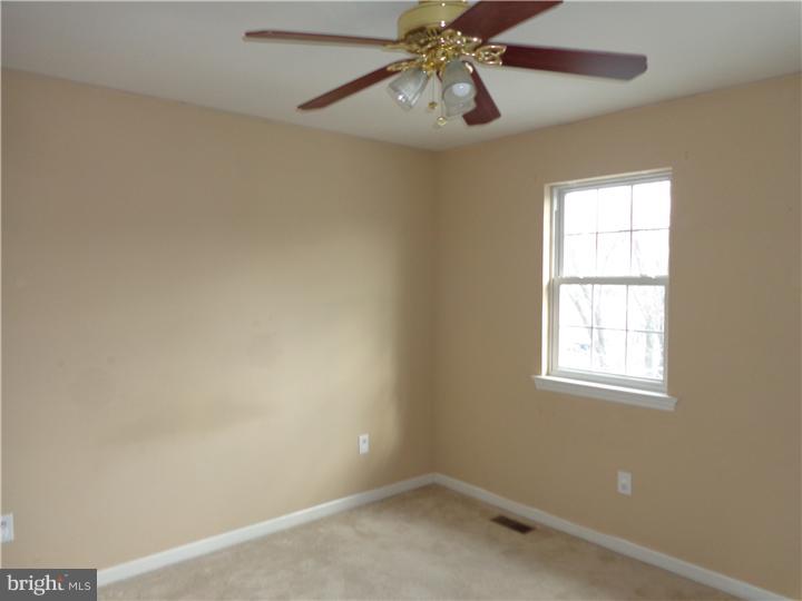 370 Sioux Court Sinking Spring, PA 19608 - Photo 3 of 18